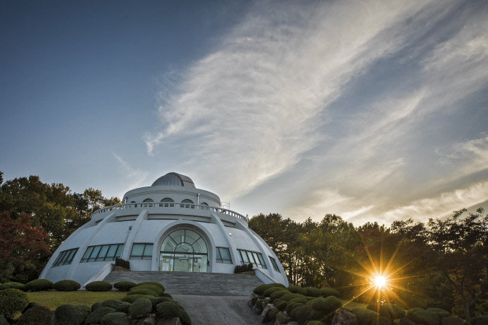 경희대학교 국제캠퍼스에 있는 경희천문대. 사진=경희대학교