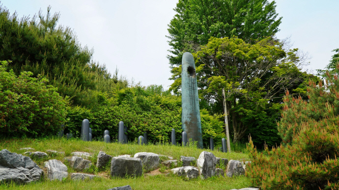 3.1운동 학살 희생자들을 기리는 23개의 돌기둥 조형물. 유승혜