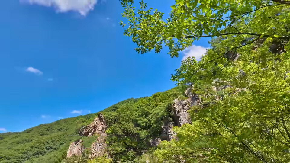동두천시 소요산 전경. 사진=동두천시 공식 유튜브 영상 캡처