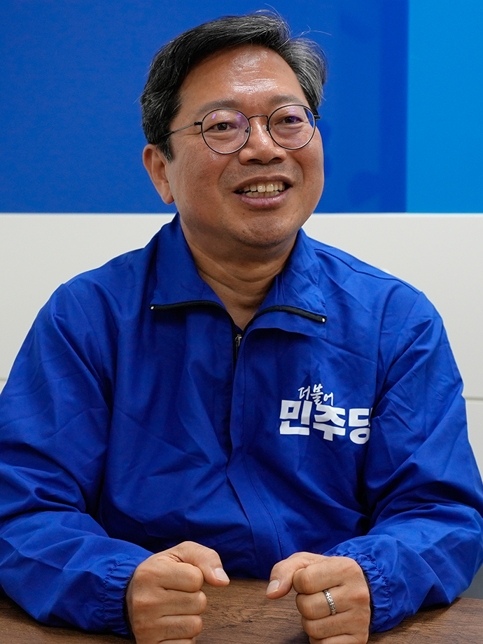 김승원 더불어민주당 경기도당위원장이 9일 수원 도당 당사에서 중부일보와 인터뷰를 하고 있다. 사진=도당 제공