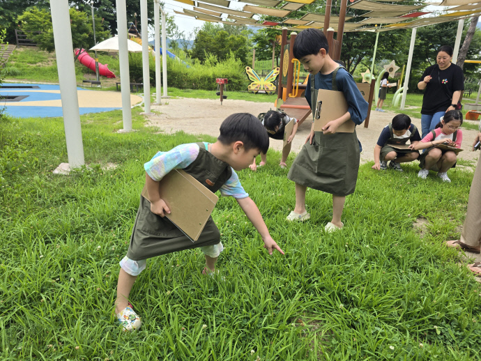 경기도북부어린이박물관의 ‘하루쯤, 숲’ 체험 프로그램. 사진=경기문화재단