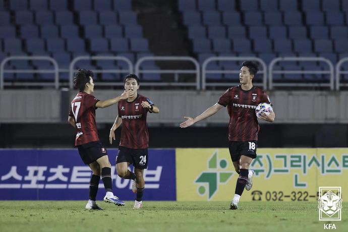 부천<b>FC</b>, 코리아컵 첫 <b>결승 진출</b> 좌절...<b>광주</b>에 합계 1-4패