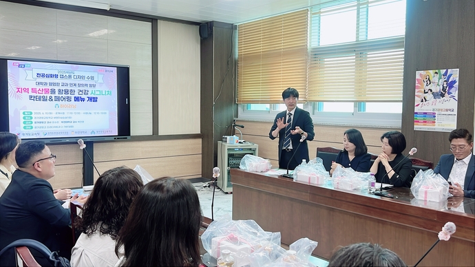 지난 6월 경기경영고등학교에서 진행된 캡스톤 디자인 수업 지원단 공개수업이 진행되고 있다. 사진=경기도교육청