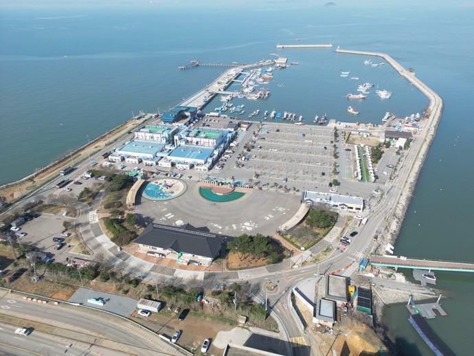 화성시 서신면 궁평리에 위치한 궁평항의 전경. 사진=화성시