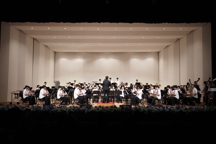 미담청소년 윈드오케스트라가 공연을 하고 있다. 사진=미담청소년 윈드오케스트라