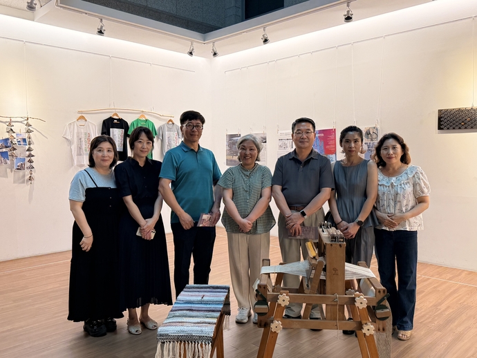 미미감성단과 관람객. 박민정 시민기자