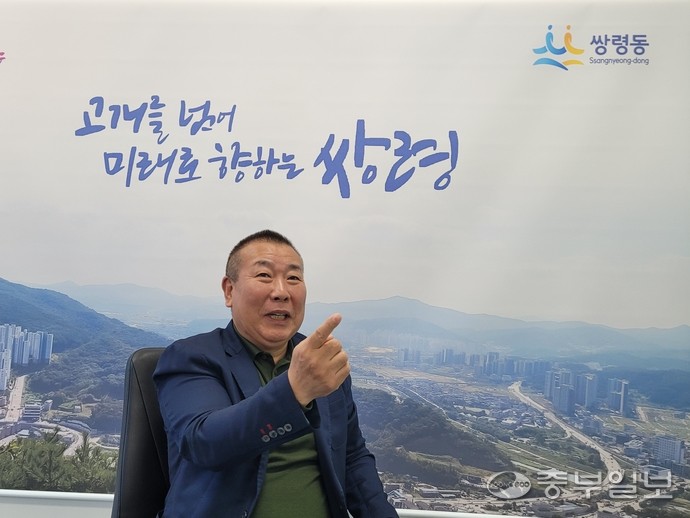 28일 홍성표 광주시 쌍령동 통장협의회장이 중부일보와의 인터뷰를 진행하고 있다. 사진=김동욱기자
