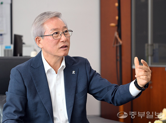 이병균 한국잡월드 이사장