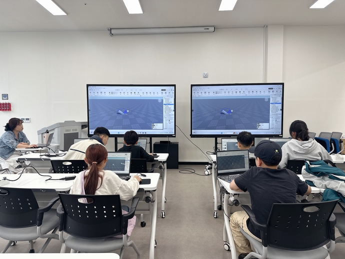 양주 학생들이 코딩을 배우고 있다. 사진=양주시청