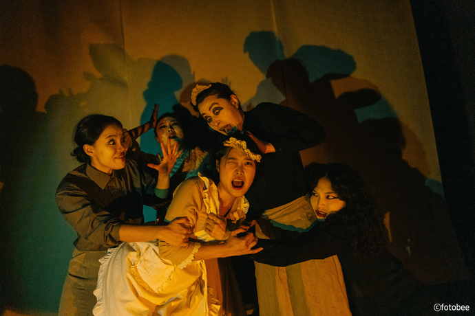 연극 ‘그때, 변홍례’ 공연의 한 장면. 사진=경기아트센터