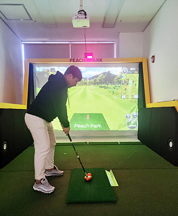 사진은 의왕 부곡스포츠센터 스크린파크 골프장 신설 운영 모습. 사진=의왕도시공사