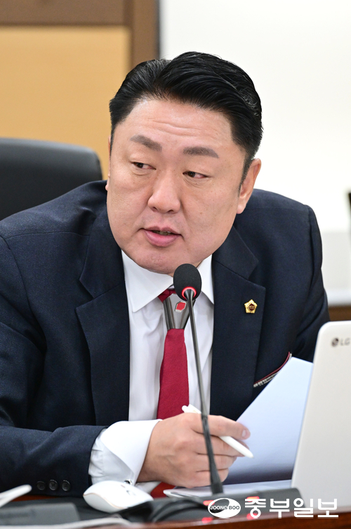 신충식 인천시의원. 사진=정선식 기자