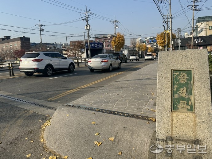 20일 계양구 작전동에 소재한 작전교를 차량들이 지나고 있다. 사진=노선우 기자