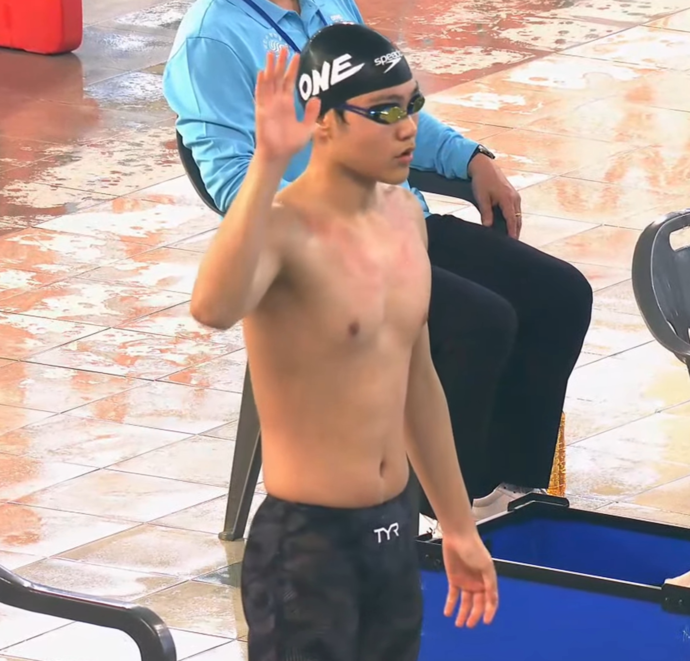 23일 경북 김천실내수영장에서 열린 2025 MBC배 전국수영대회 남중부 배영 50m서 김도현(용인 손곡중)이 경기를 준비하고 있다. 사진=대한수영연맹 유튜브