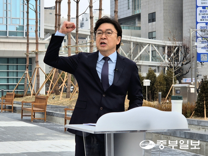 권혁우 수원시장 출마선언… “시민 하루 책임 ‘생활정치’ 완성” - 중부일보
