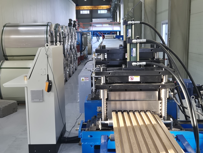 [도전! 넘버원] 에스지판넬(주), 고내식성 복합강판 출시 - 뉴스 썸네일 이미지