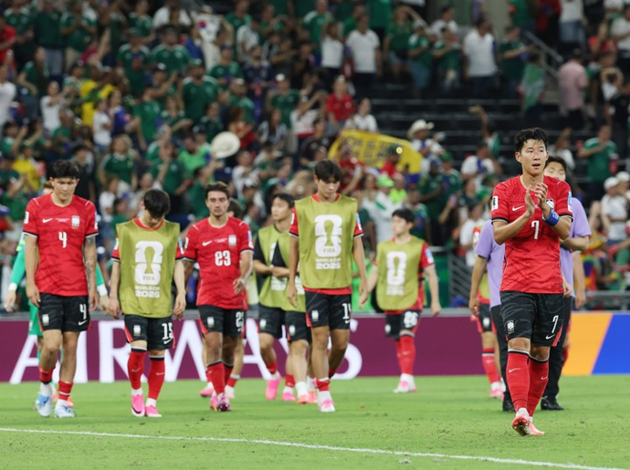 한국 <b>축구</b>, 북중미 월드컵 32강 진출 좌절...조별리그 3위권 경쟁 8위 밖...