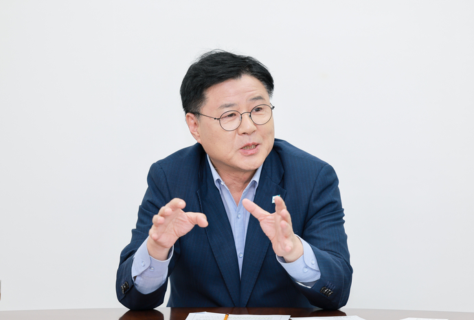 [민선 9기 취임 100일] 한대희 군포시장 "도시 성장과 시민 일상이 함께... - 뉴스 썸네일 이미지