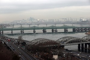 오늘날씨 전국 곳곳 눈·비, 오후부터 맑아져…수원 2∼3도 ...